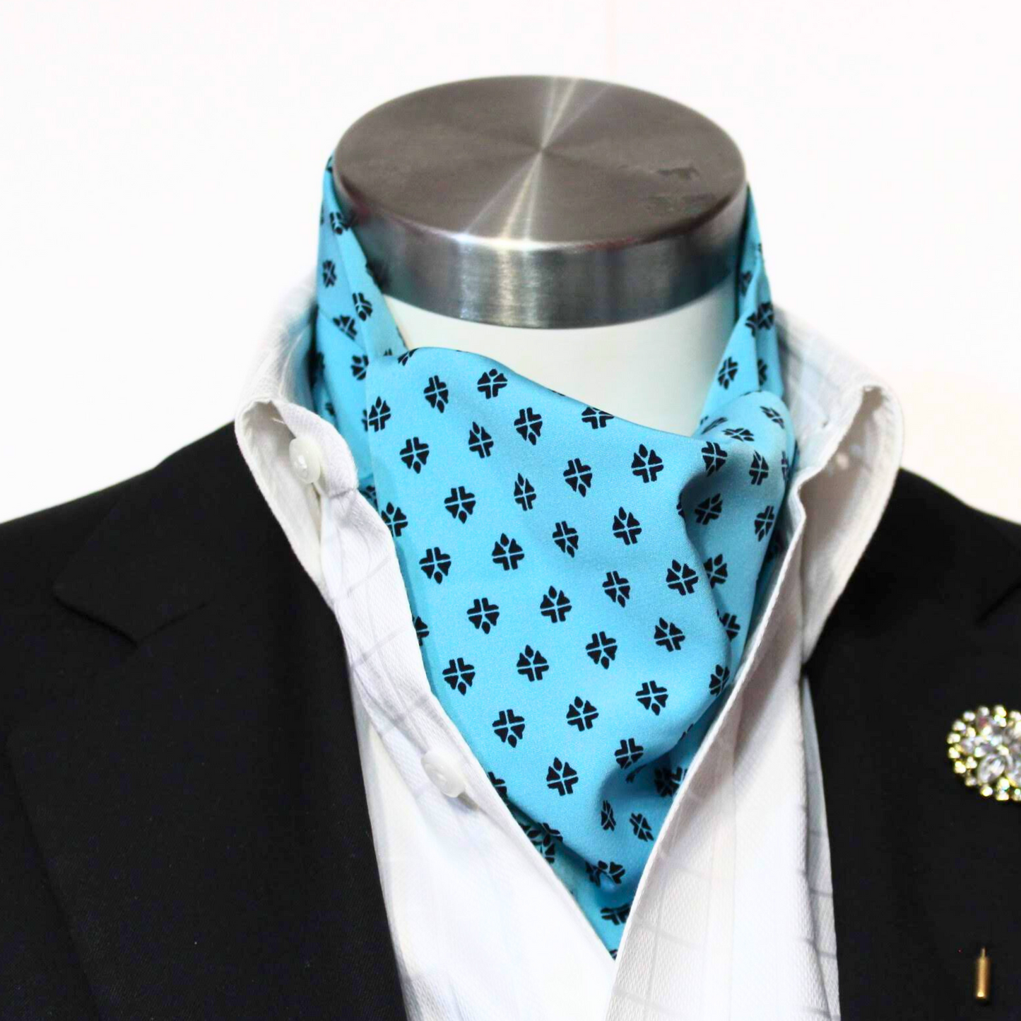 Blue Stature Double Pointed Ascot Set