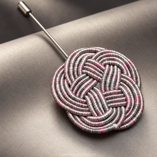 The Regent Knot Lapel Pin