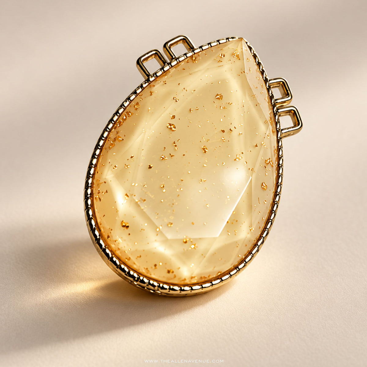 The Ashford Gold Lapel Pin